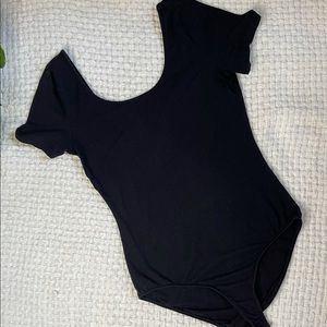 Scoop neck body suit